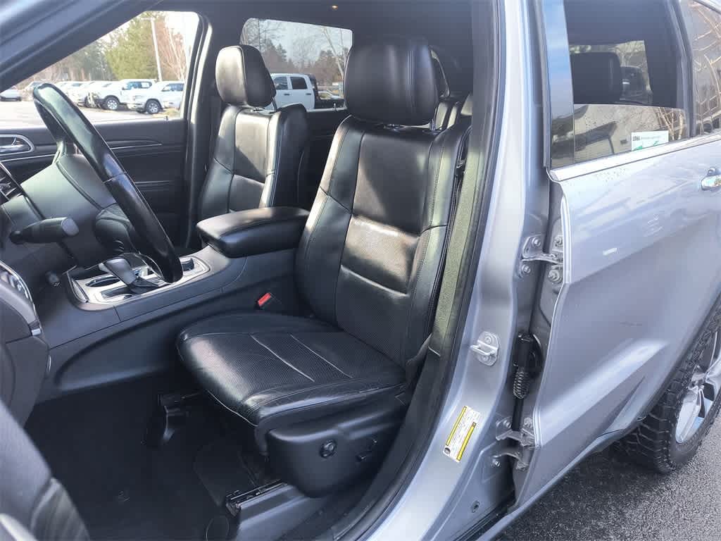 Thumbnail: 2020 Jeep Grand Cherokee - 11