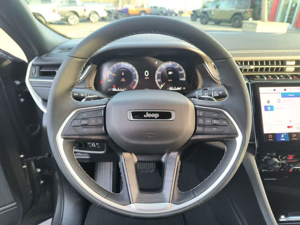 Thumbnail: 2025 Jeep Grand Cherokee L - 14