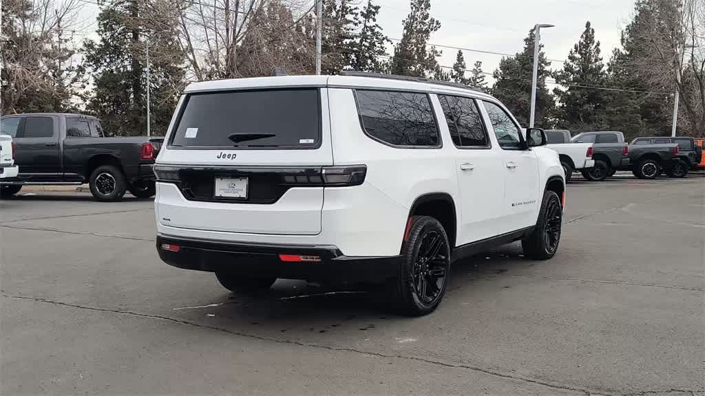 Thumbnail: 2026 Jeep Grand Wagoneer L - 8