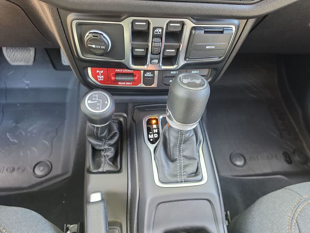 Thumbnail: 2026 Jeep Wrangler - 19