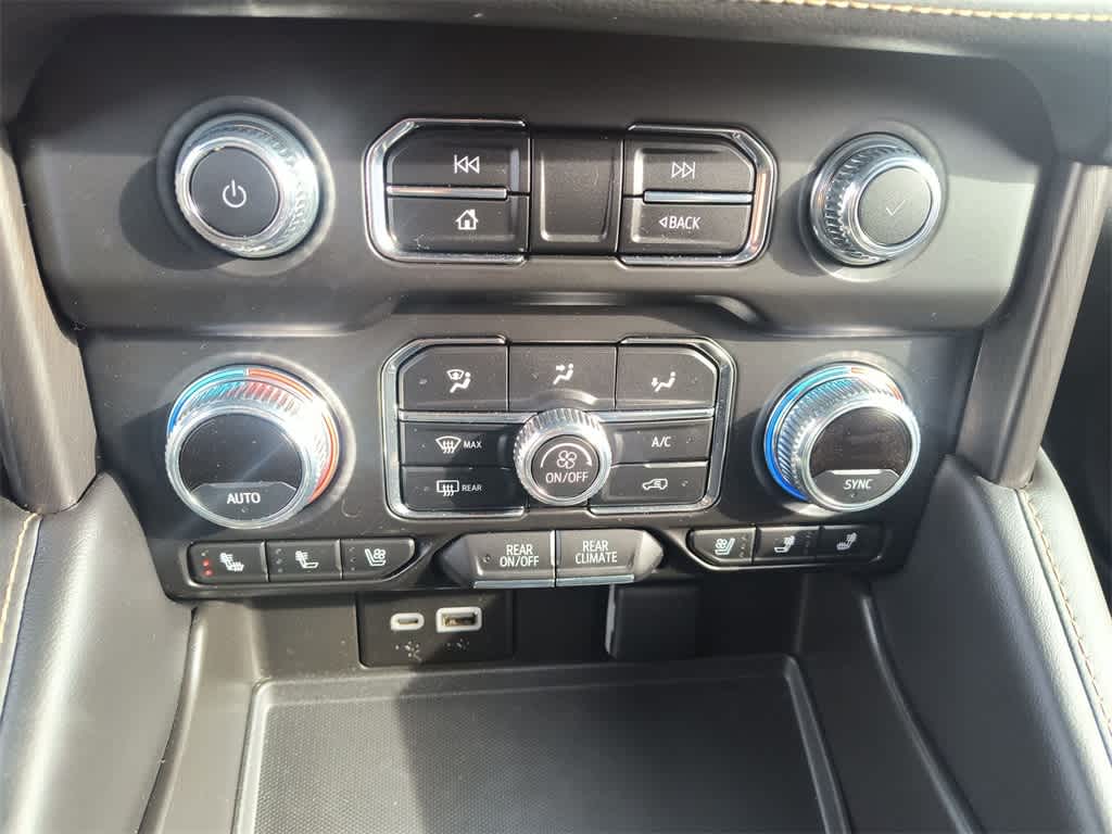 Thumbnail: 2023 GMC Yukon - 19