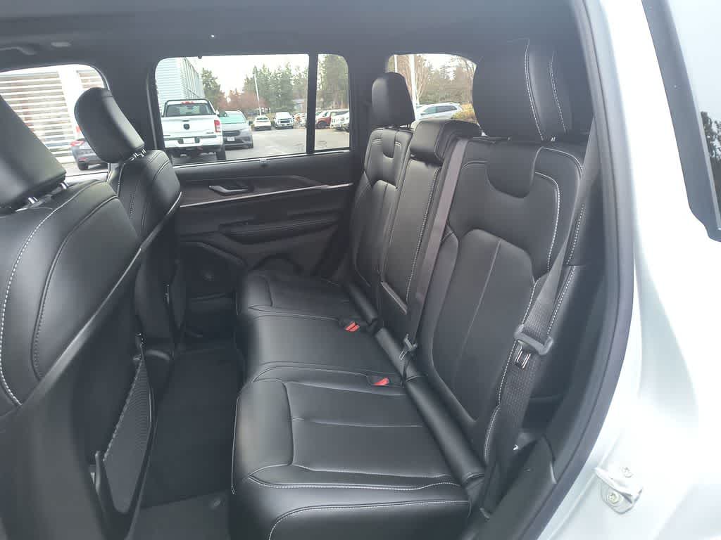 Thumbnail: 2025 Jeep Grand Cherokee - 23