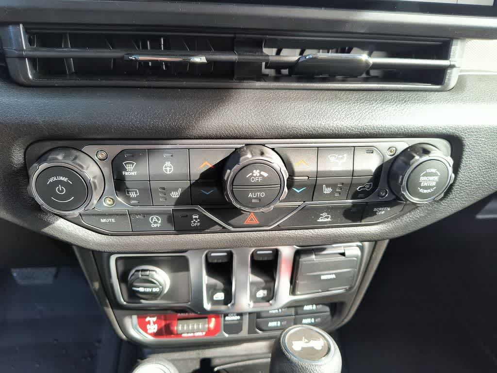 Thumbnail: 2026 Jeep Wrangler - 18