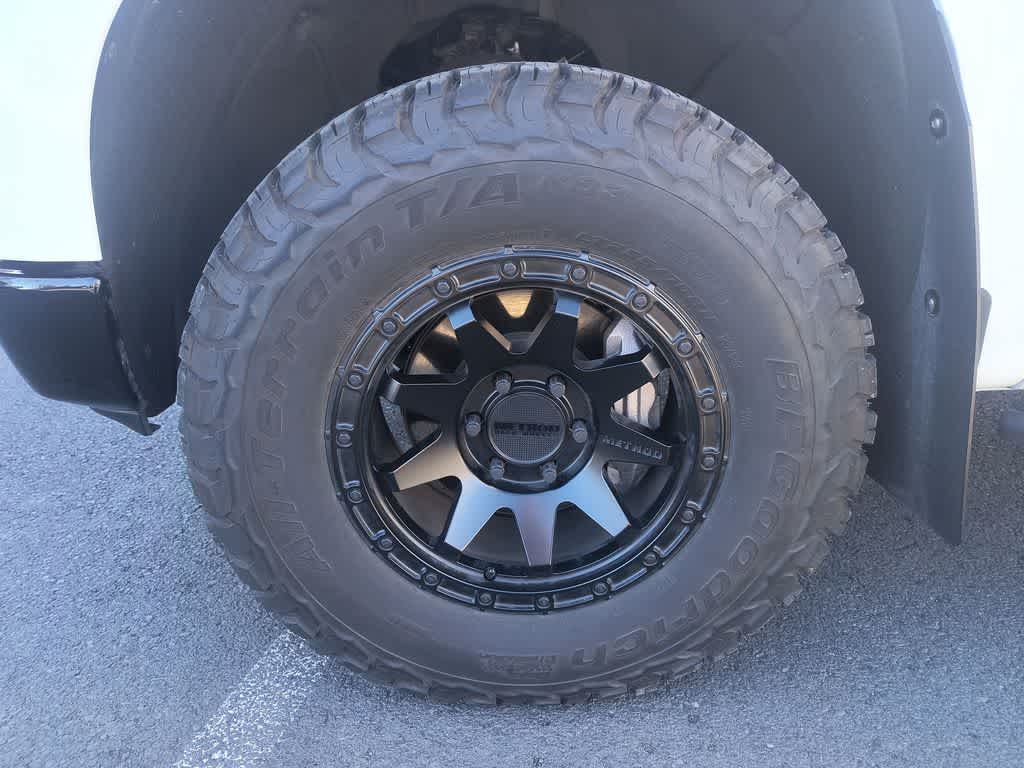 Thumbnail: 2025 Chevrolet Silverado 1500 - 10