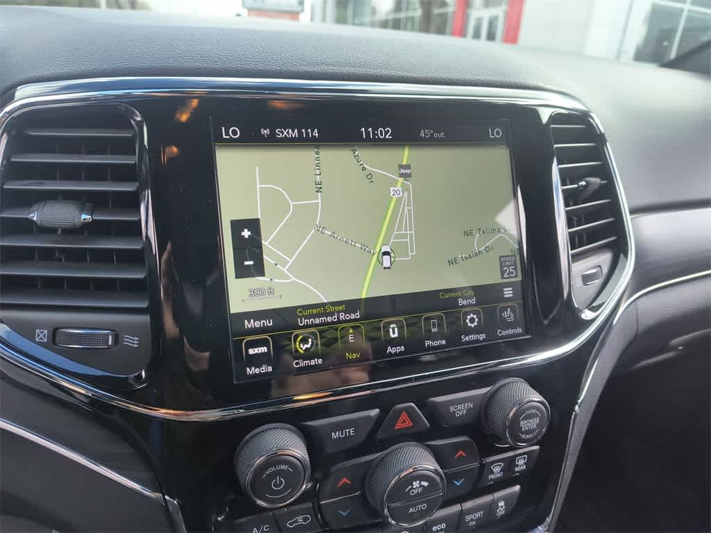 Thumbnail: 2021 Jeep Grand Cherokee - 18