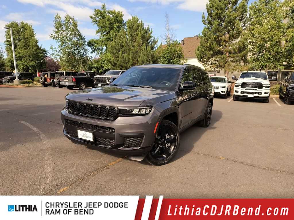 Thumbnail: 2025 Jeep Grand Cherokee L - 1