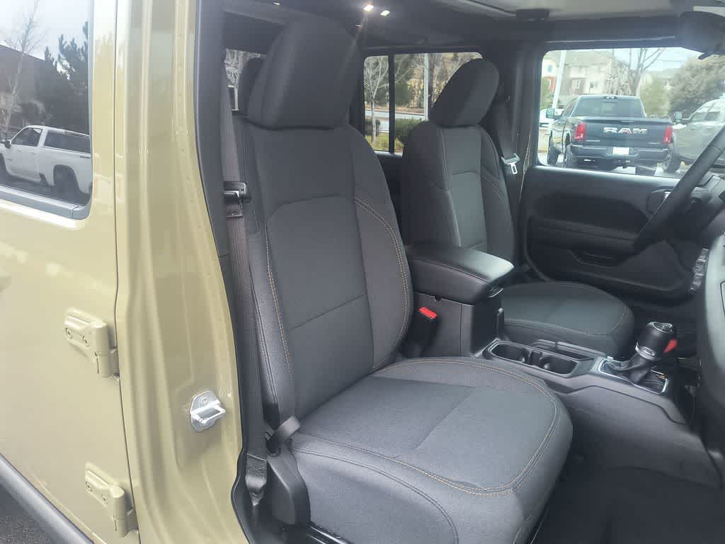 Thumbnail: 2026 Jeep Gladiator - 23