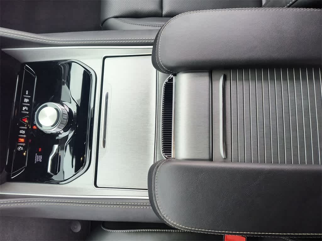 Thumbnail: 2026 Jeep Grand Wagoneer - 21