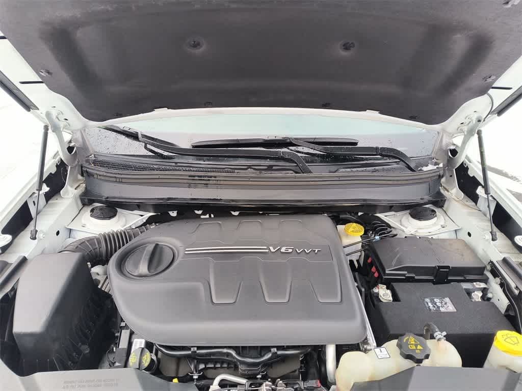 Thumbnail: 2022 Jeep Cherokee - 24