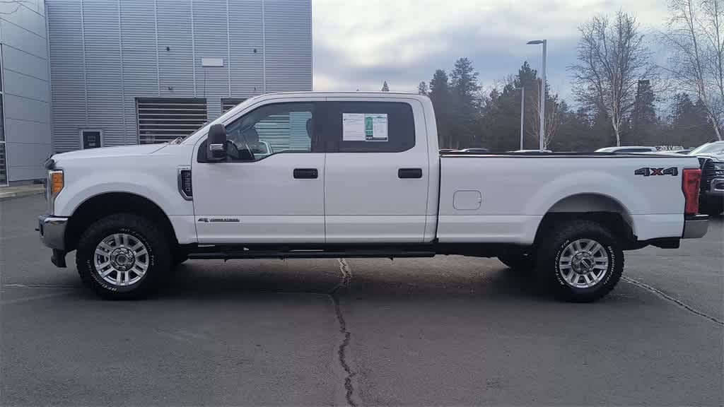 Thumbnail: 2017 Ford Econoline - 5