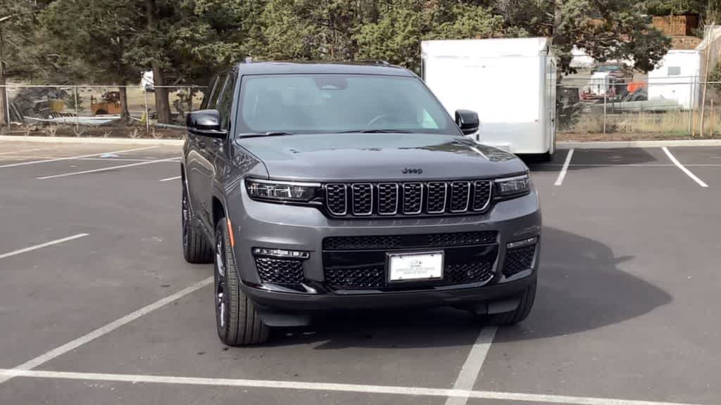 Thumbnail: 2024 Jeep Grand Cherokee L - 3