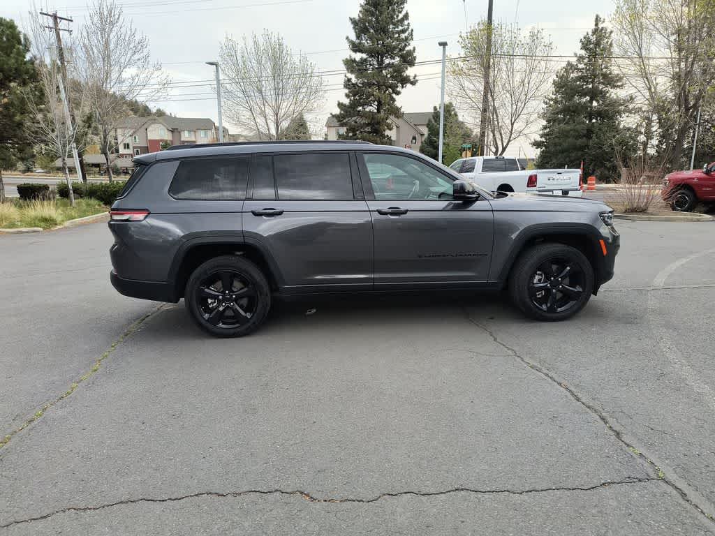 Thumbnail: 2023 Jeep Grand Cherokee L - 6