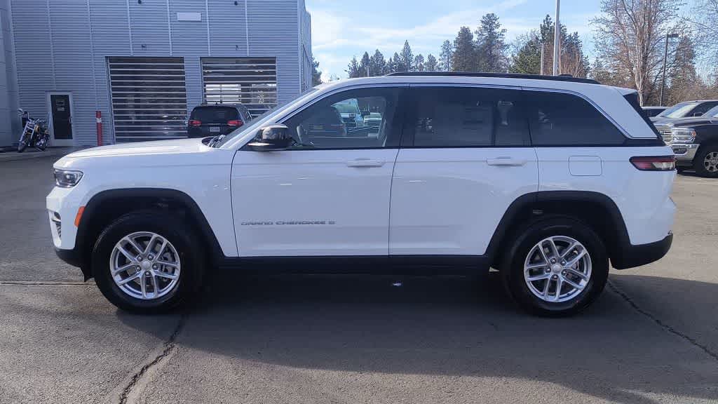 Thumbnail: 2026 Jeep Grand Cherokee - 5