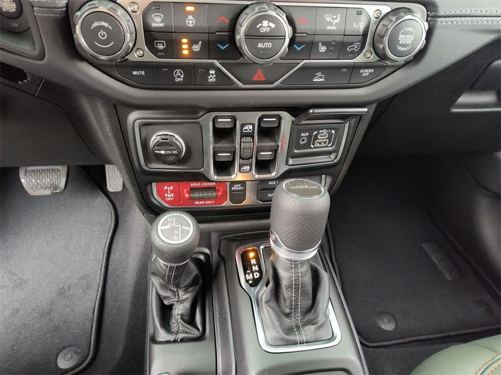 Thumbnail: 2026 Jeep Gladiator - 19