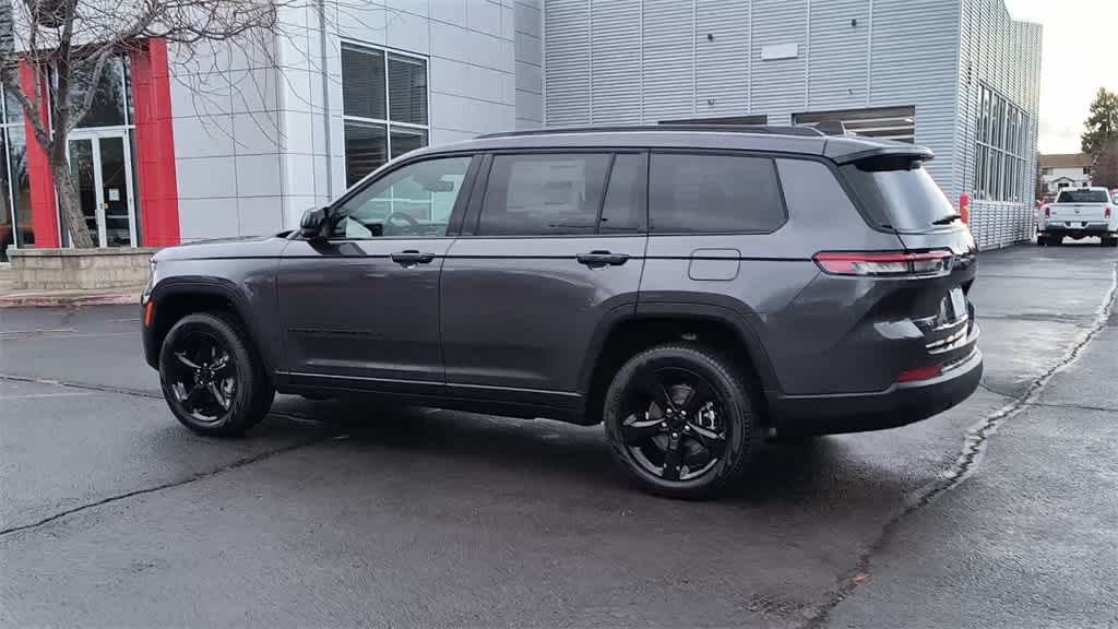 Thumbnail: 2025 Jeep Grand Cherokee - 6