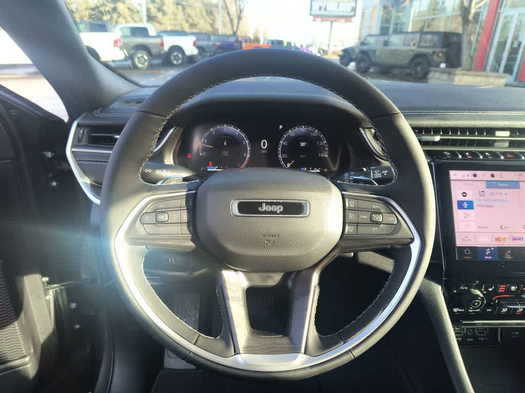 Thumbnail: 2025 Jeep Grand Cherokee L - 14