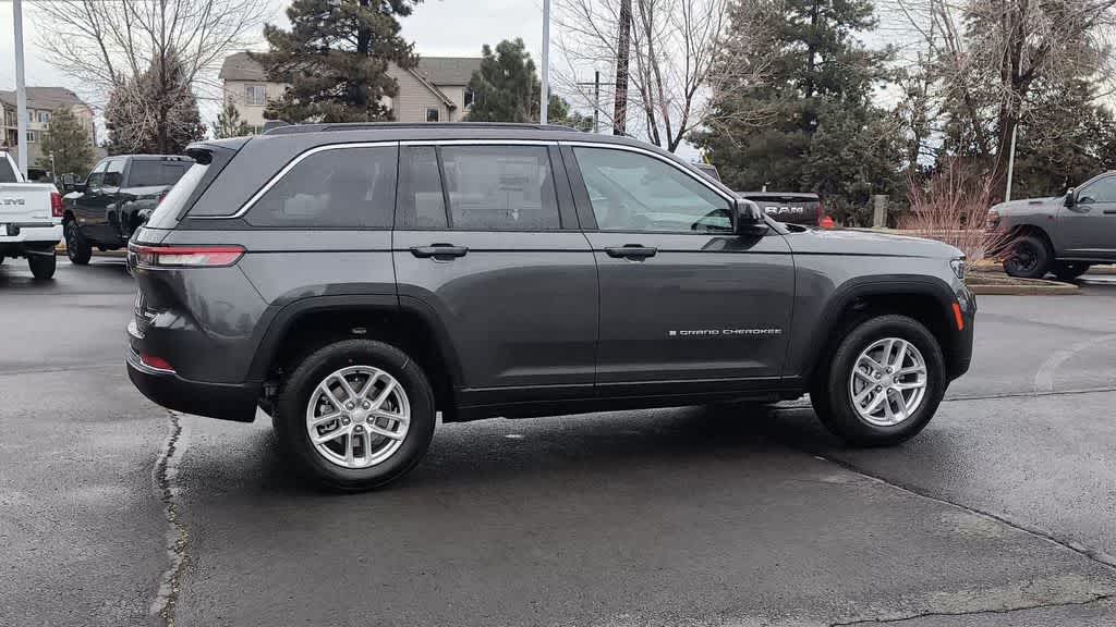 Thumbnail: 2026 Jeep Grand Cherokee - 9