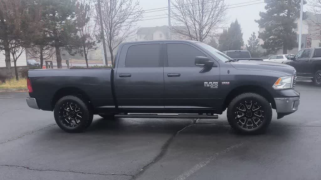 Thumbnail: 2019 RAM 1500 Classic - 2