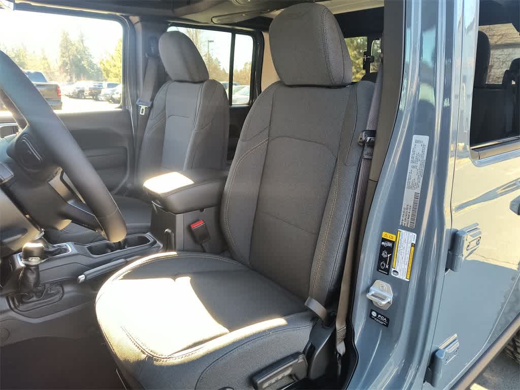 Thumbnail: 2026 Jeep Gladiator - 11