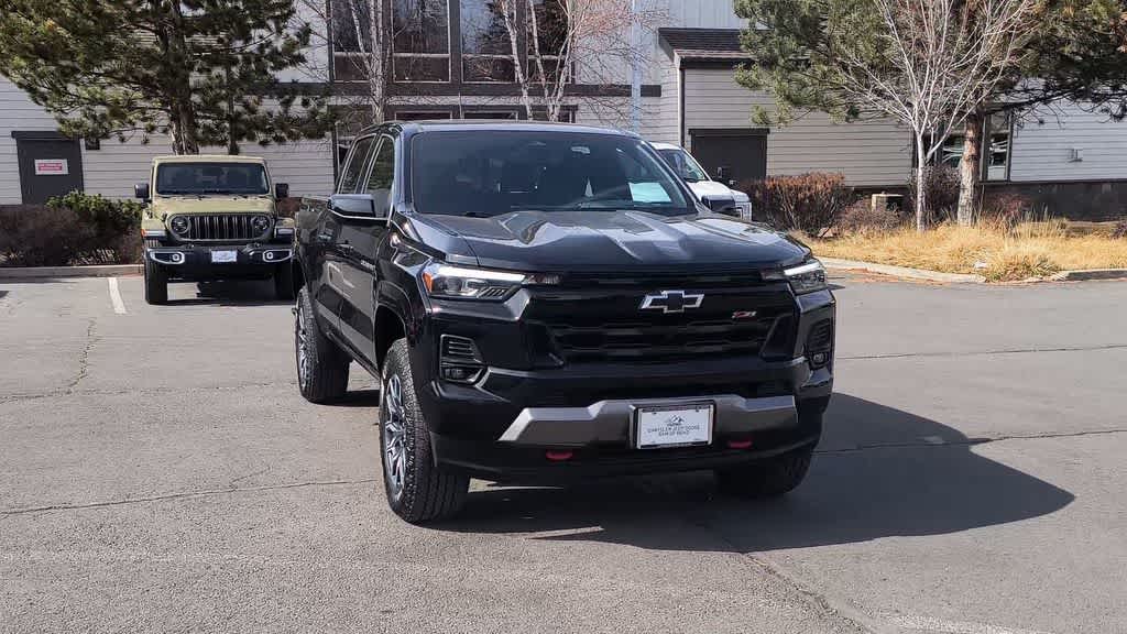 Thumbnail: 2024 Chevrolet Colorado - 3