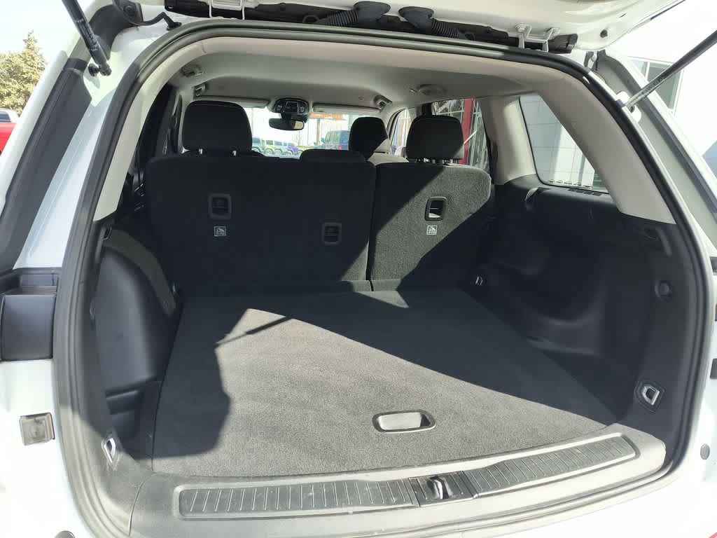 Thumbnail: 2023 Jeep Grand Cherokee - 22