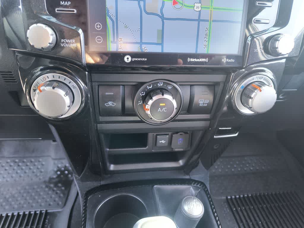 Thumbnail: 2022 Toyota 4Runner - 19