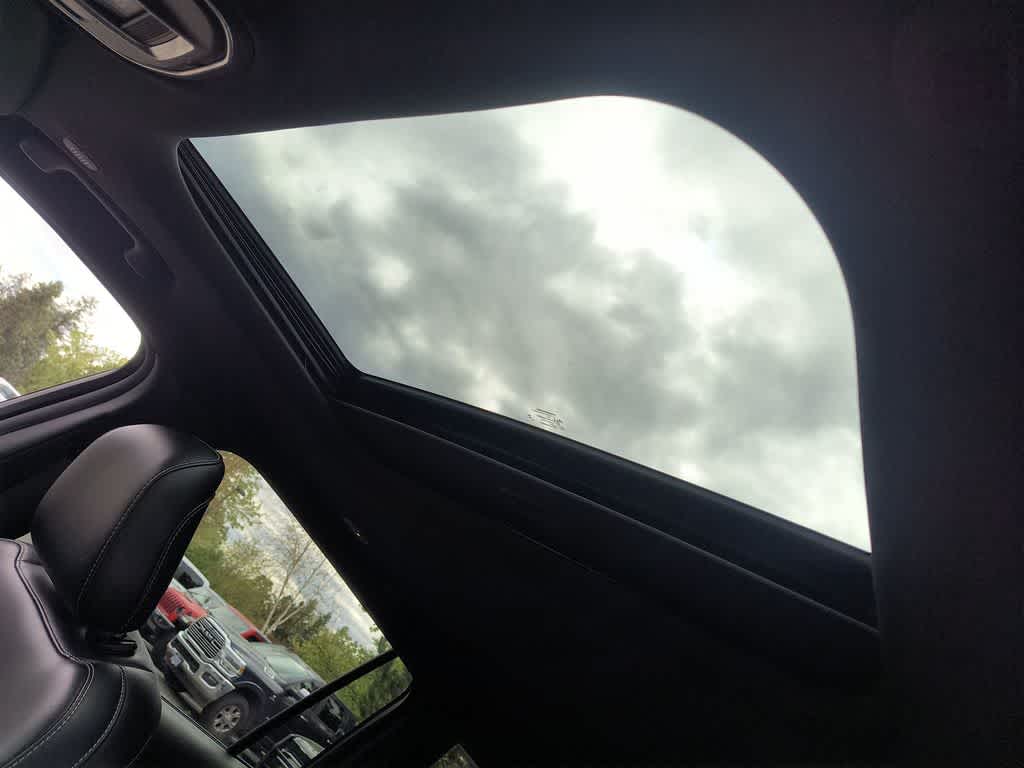 Thumbnail: 2024 Jeep Grand Cherokee L - 21