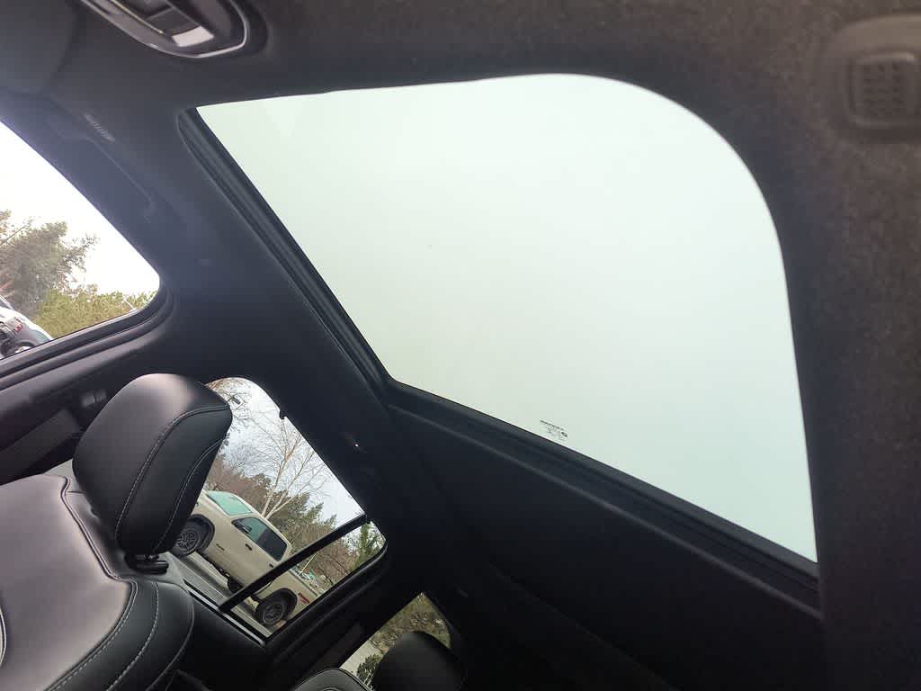 Thumbnail: 2025 Jeep Grand Cherokee - 22