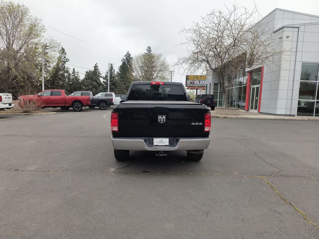 Thumbnail: 2019 RAM 1500 Classic - 4