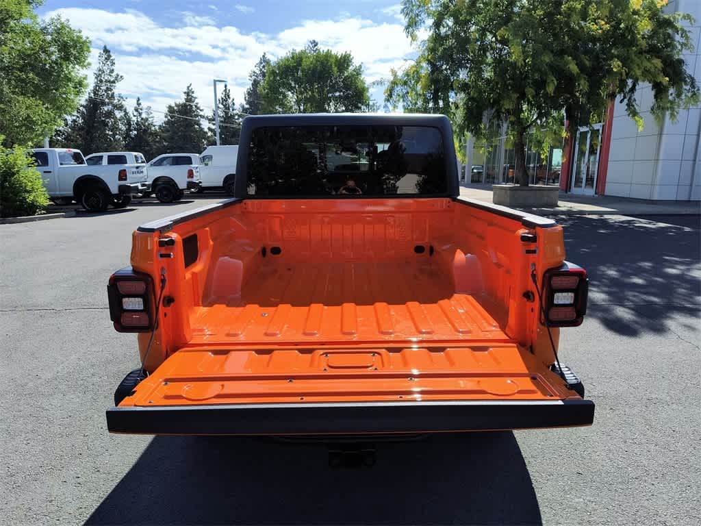 Thumbnail: 2025 Jeep Gladiator - 23