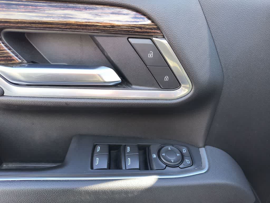 Thumbnail: 2025 GMC Sierra 3500 - 13