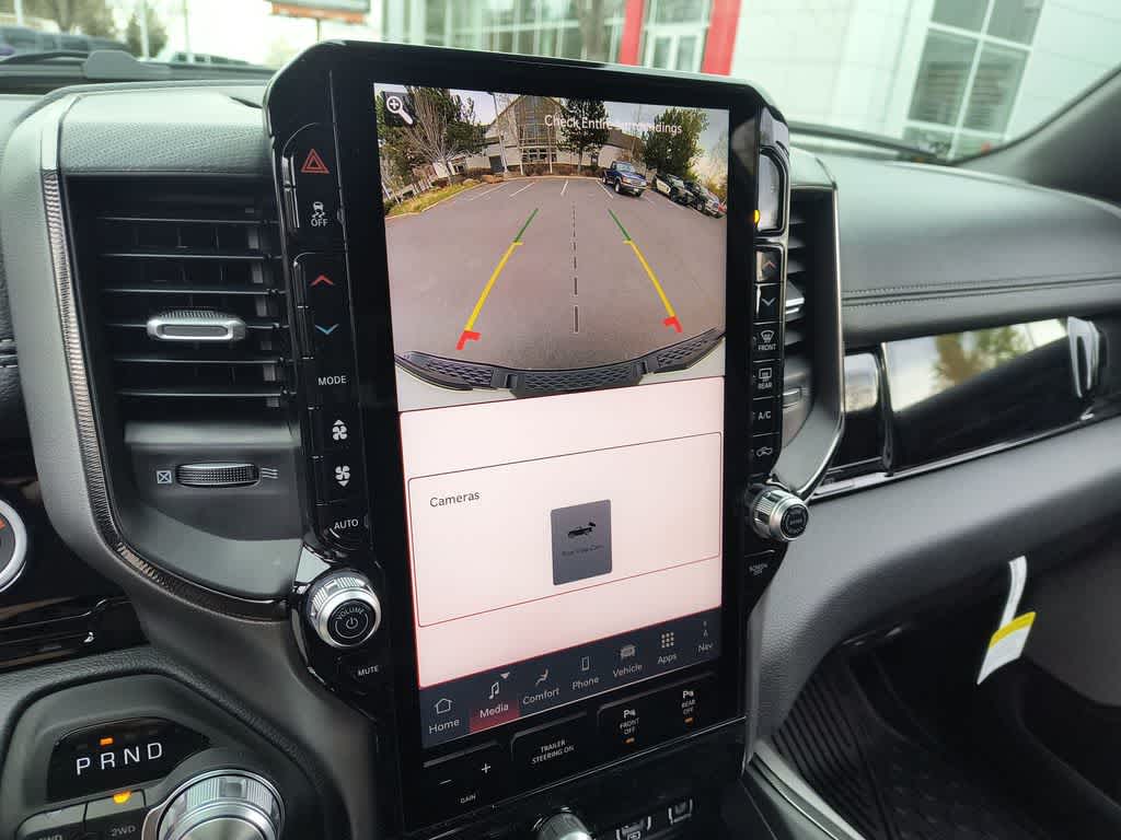 Thumbnail: 2026 RAM 1500 - 17