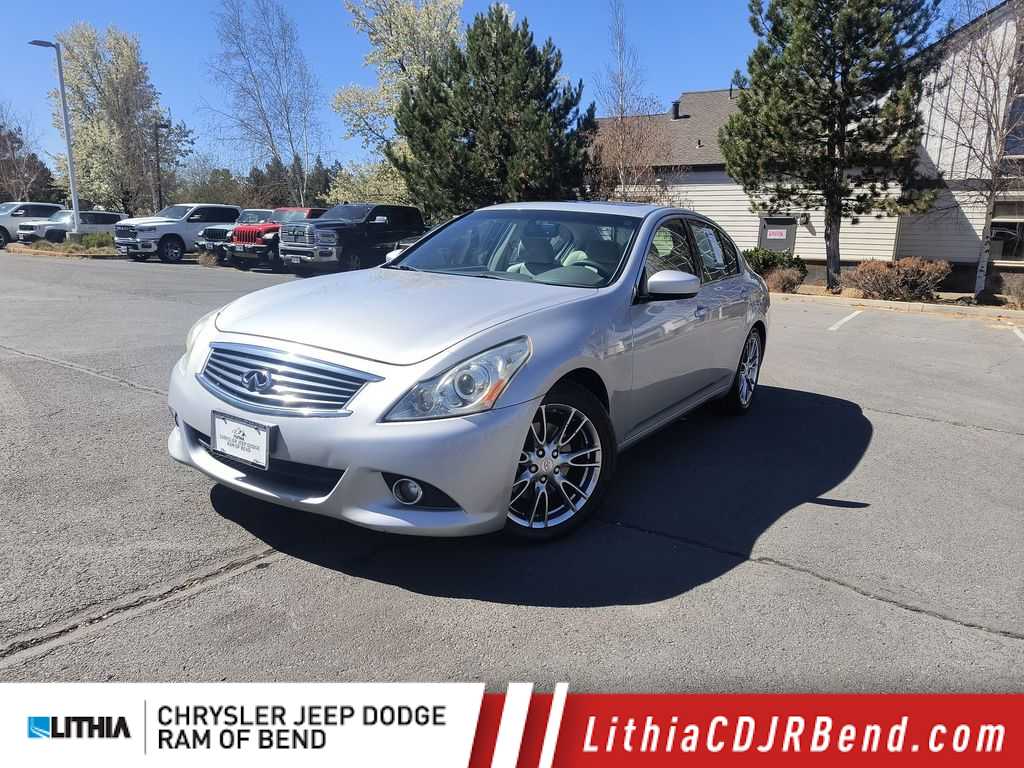 2010 INFINITI G37 Journey -
                  Bend, OR