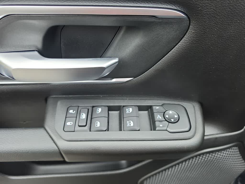 Thumbnail: 2026 RAM 1500 - 13