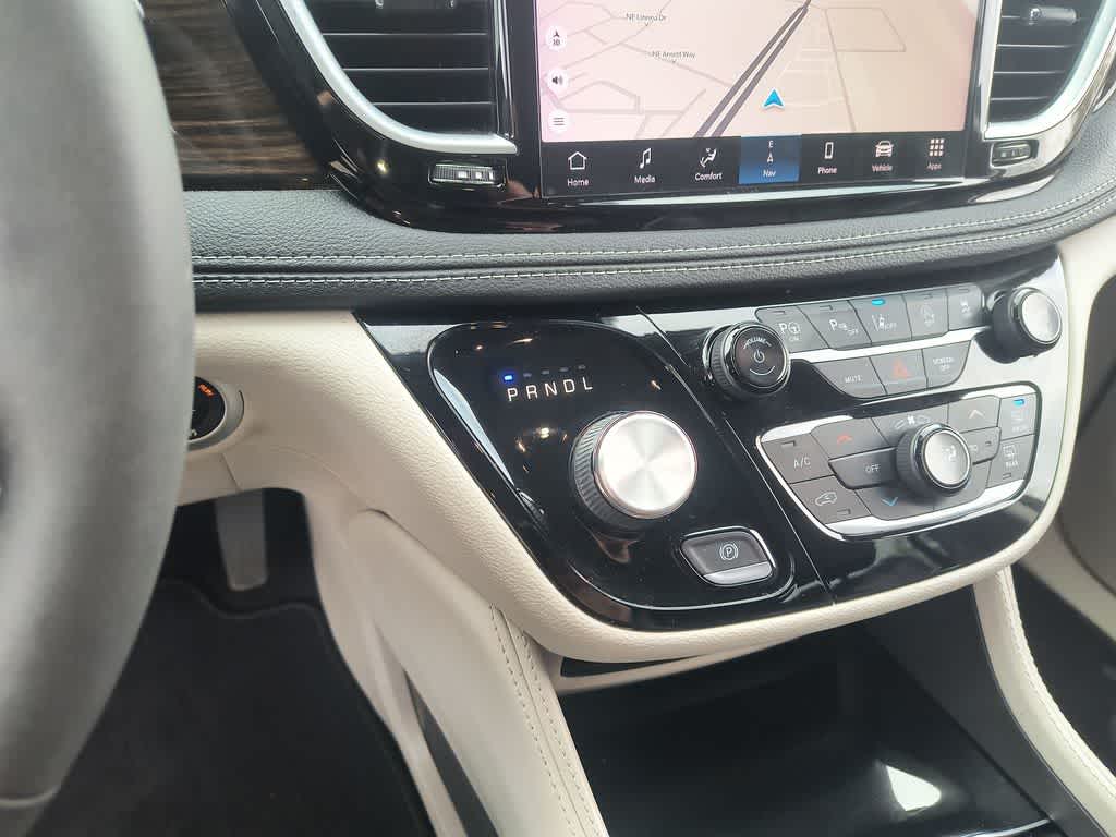 Thumbnail: 2022 Chrysler Pacifica - 20