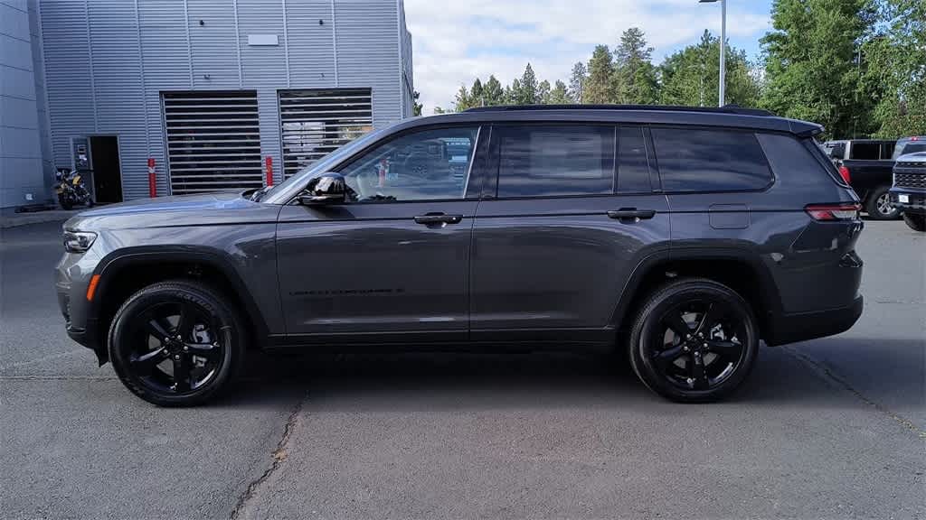 Thumbnail: 2025 Jeep Grand Cherokee - 5