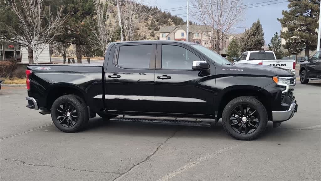 Thumbnail: 2022 Chevrolet Silverado 1500 - 2