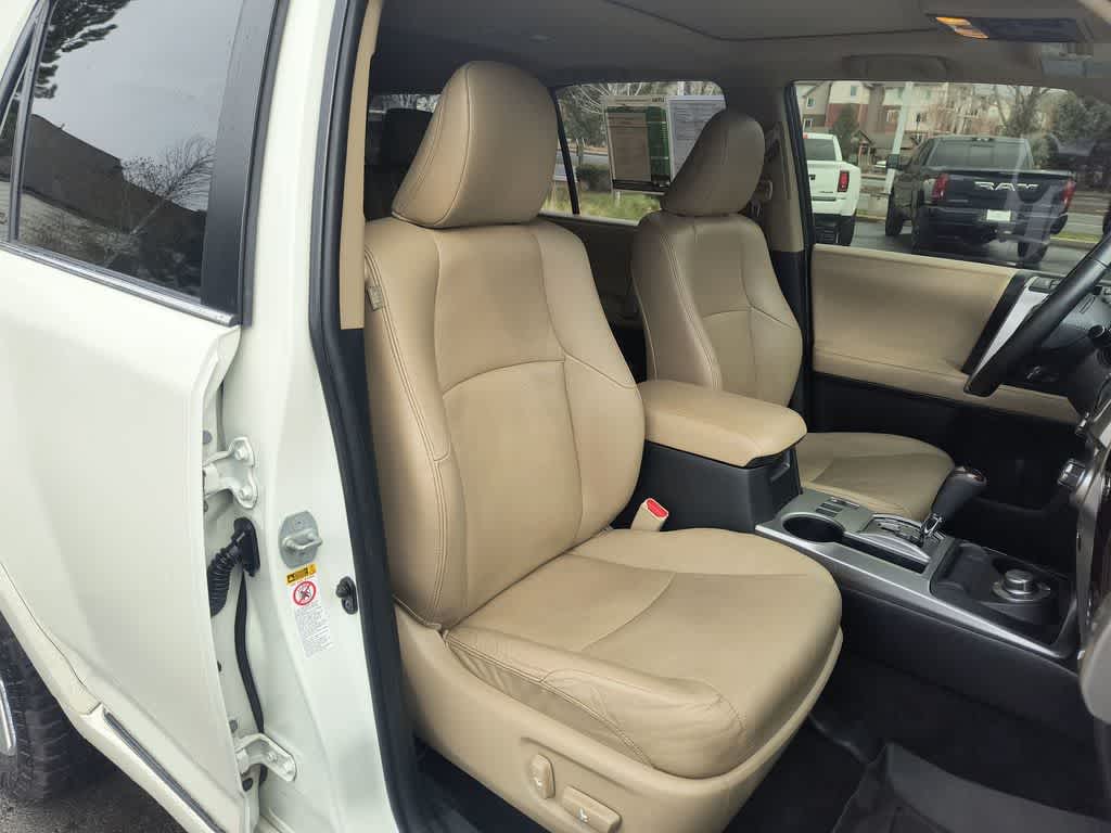 Thumbnail: 2016 Toyota 4Runner - 26