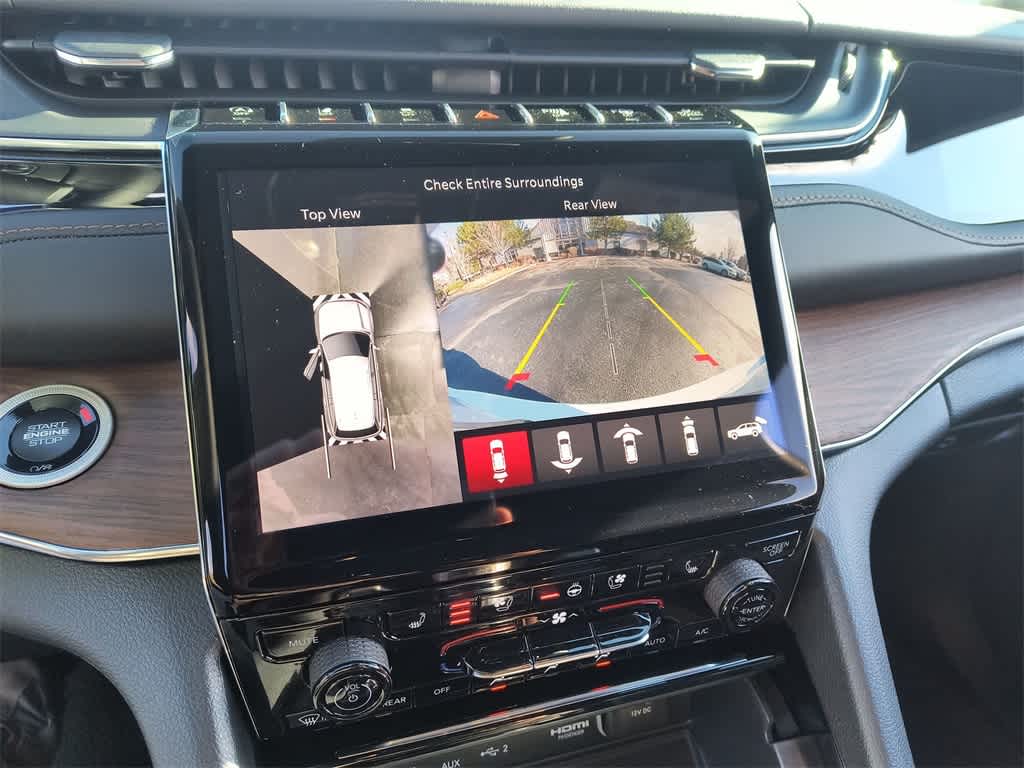 Thumbnail: 2025 Jeep Grand Cherokee - 17