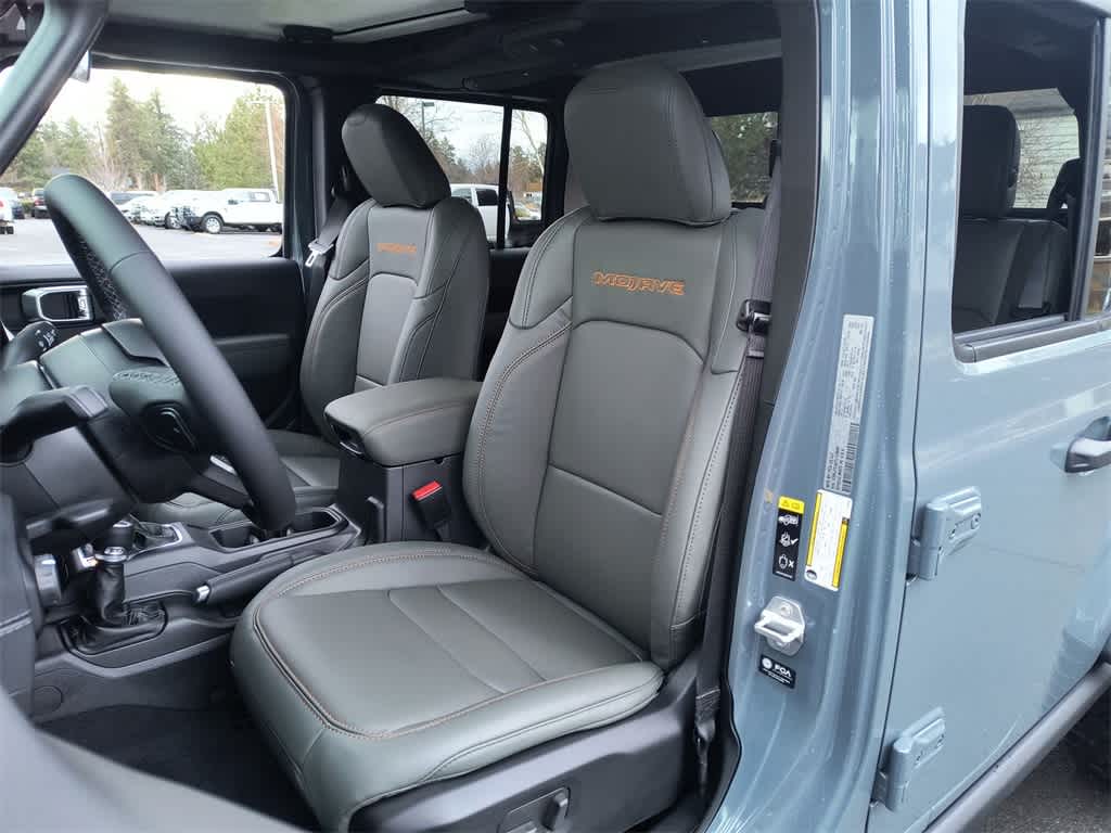 Thumbnail: 2026 Jeep Gladiator - 11