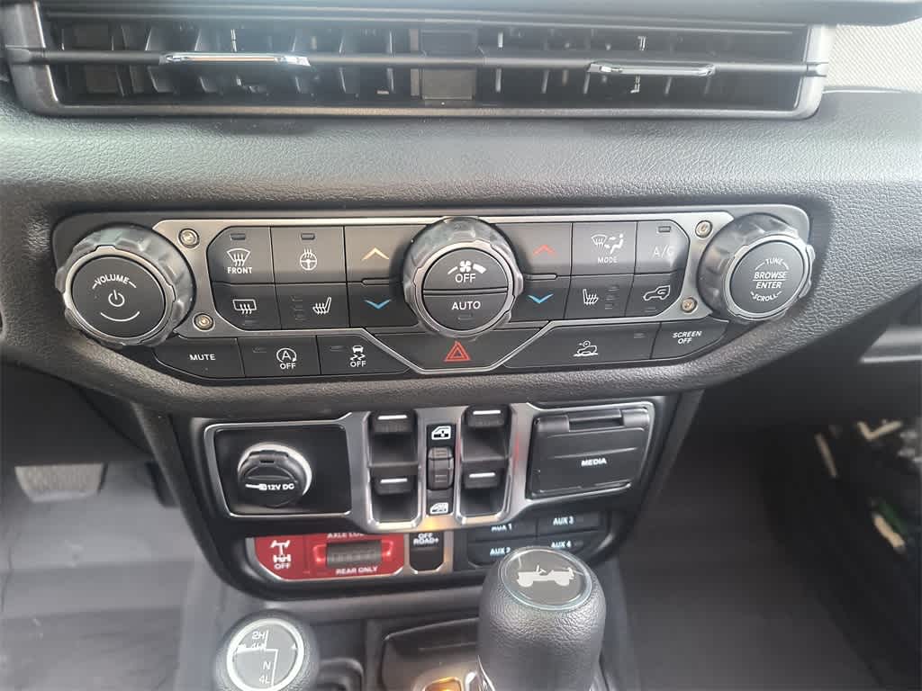 Thumbnail: 2026 Jeep Wrangler - 18