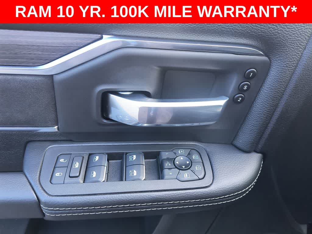 2026 RAM 3500 Laramie - Photo 13