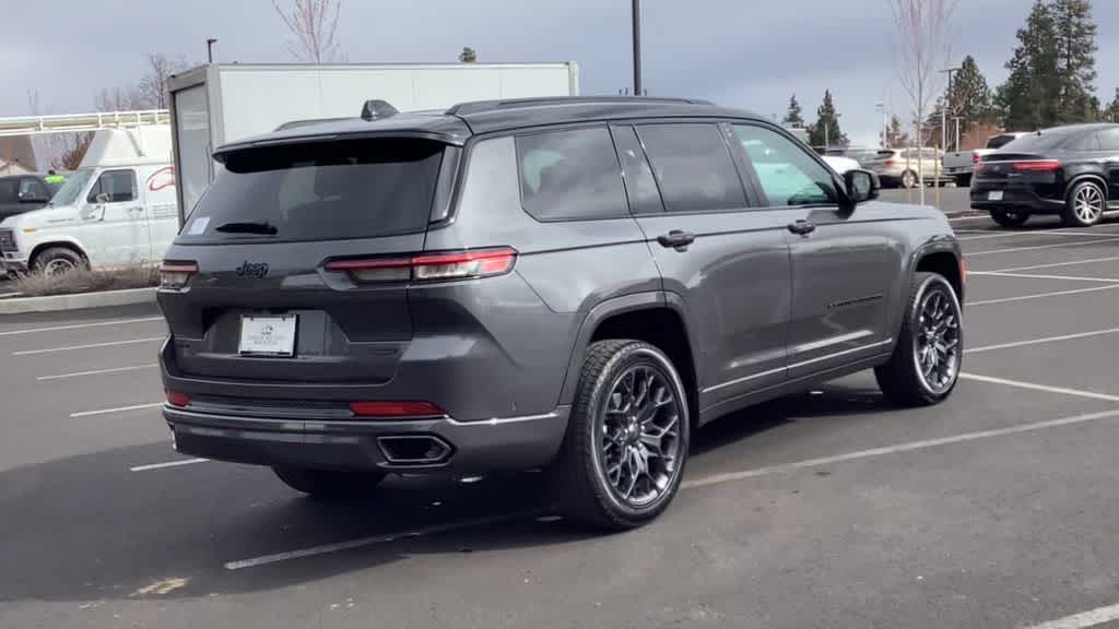 Thumbnail: 2024 Jeep Grand Cherokee L - 8