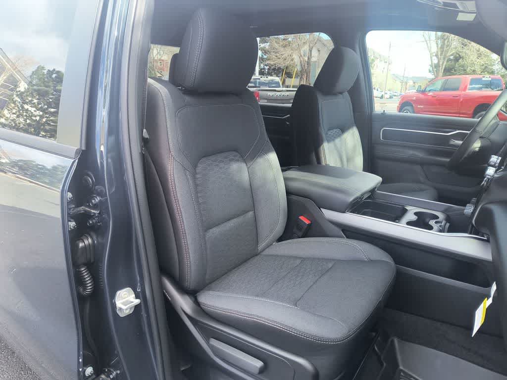 Thumbnail: 2026 RAM 1500 - 25