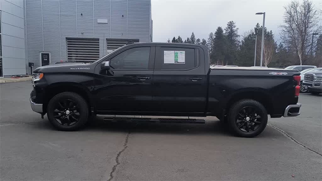 Thumbnail: 2022 Chevrolet Silverado 1500 - 5