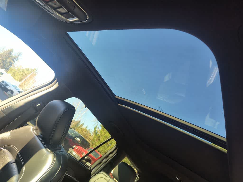 Thumbnail: 2024 Jeep Grand Cherokee L - 22