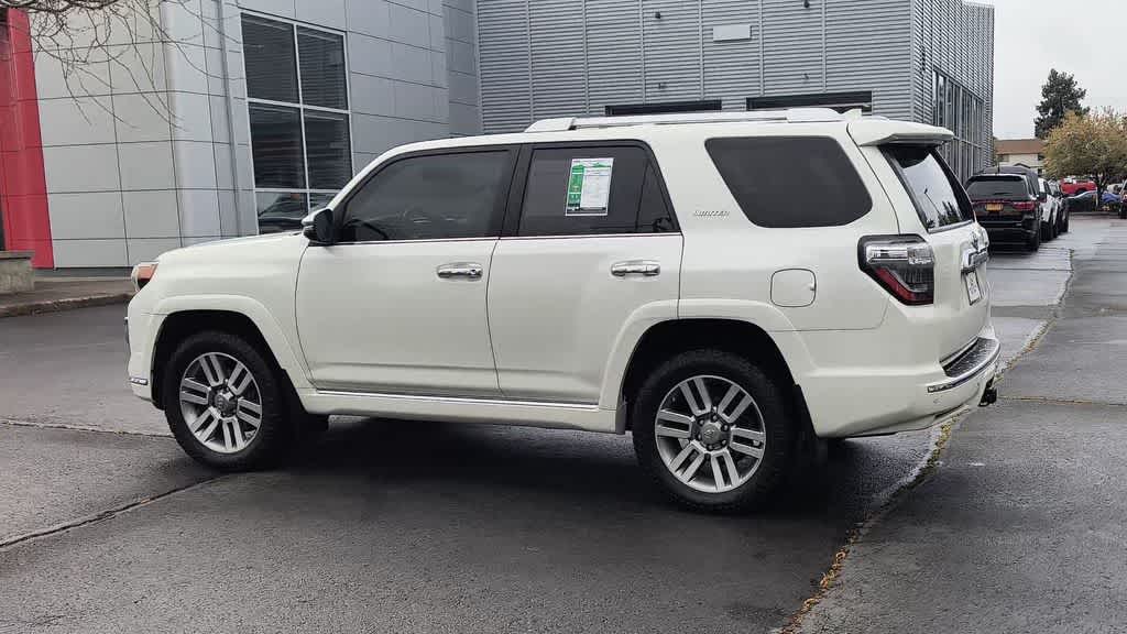 Thumbnail: 2016 Toyota 4Runner - 6