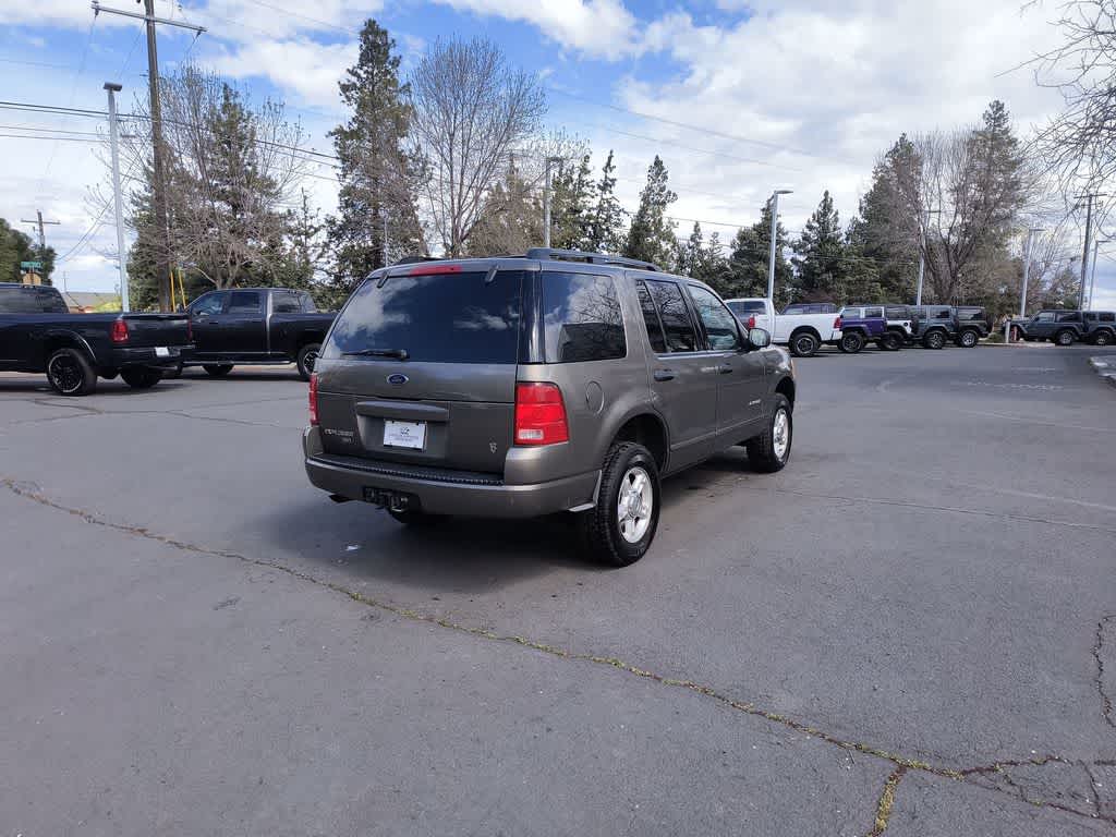 Thumbnail: 2004 Ford Explorer - 5