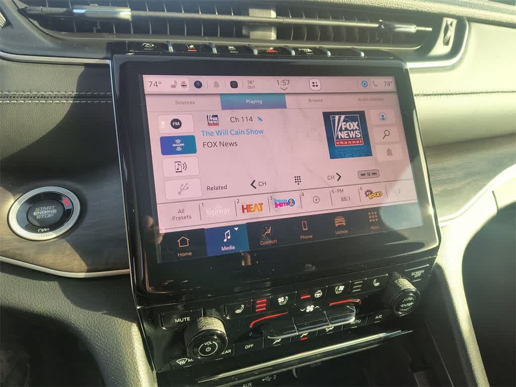 Thumbnail: 2025 Jeep Grand Cherokee L - 16