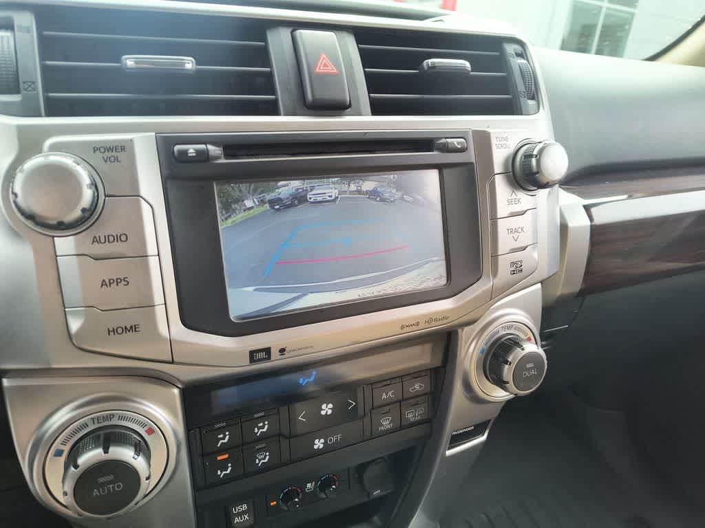 Thumbnail: 2016 Toyota 4Runner - 17